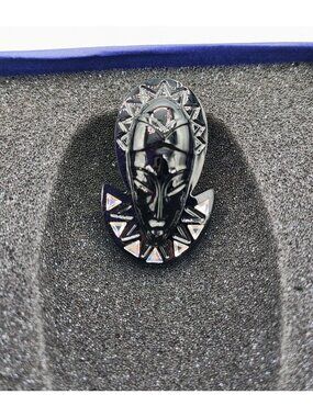 Swarovski SCS 2022 Elegance of Africa Mask Pin Brooch 5619207 w/ Box